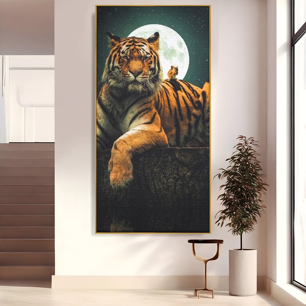 Tablou canvas cu tablou canvas cu tigru si veverita, in rama de aluminiu auriu